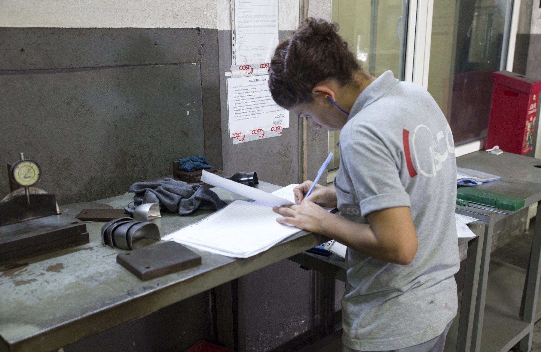 Quality control inspection on the Istanbul production floor